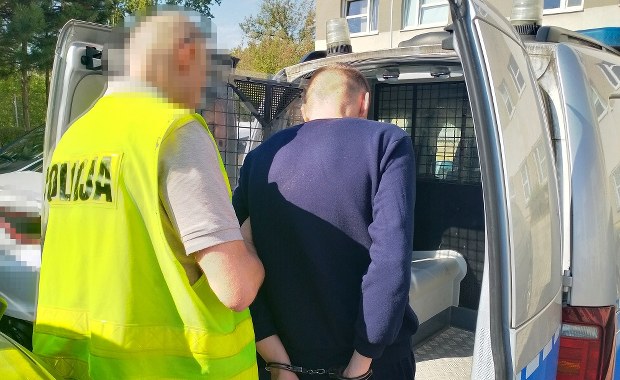 Brutalny napad na stacji metra. Pijany zaatakował tłuczkiem przechodnia