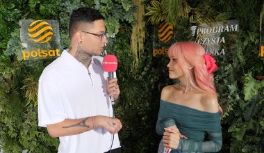 Bryska mieszka z rodzicami. Kiedy zrzuci perukę na scenie?