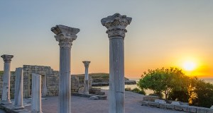 Brytyjczycy debatują, czy zatrzymanie w Polsce rosyjskiego archeologa było zasadne