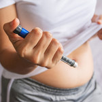 Brytyjczycy oficjalnie biorą się za zastrzyki odchudzające. Poważne problemy setek osób 