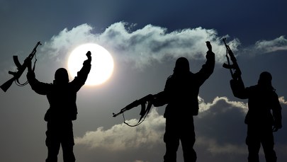 Brytyjczycy przejęli nielegalny transport irańskiej broni. Dokąd miała trafić?