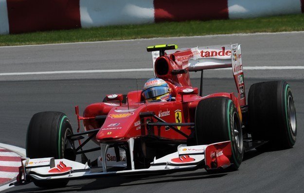 Brytyjczyk Pat Fry, szef inżynierów teamu McLaren-Mercedes, wybrał Ferrari /AFP
