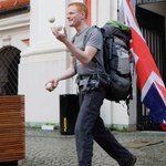Brytyjczyk przeszedł 1,5 tys. km, by rozpocząć z żoną nowe życie w Poznaniu