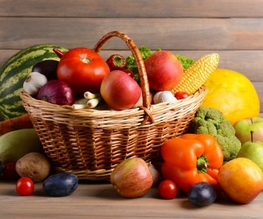 Brytyjczyk sprzedawał "ekologiczne" warzywa i owoce za 100 funtów. Kupował je w Tesco