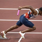 Brytyjscy lekkoatleci pozbawieni srebrnego medalu igrzysk w Tokio w sztafecie 4x100 m
