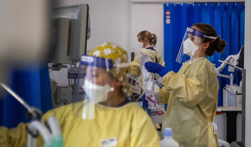 Brytyjscy medycy walczą z koronawirusem /Victoria Jones/PA Images /Getty Images