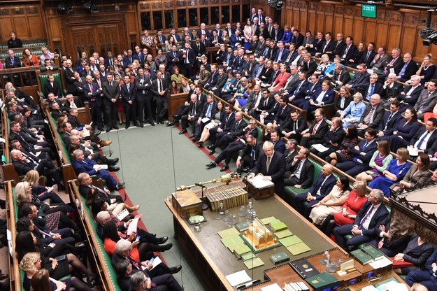 Brytyjska Izba Gmin poparła w piątek po południu w pierwszym głosowaniu projekt ustawy o porozumieniu w sprawie wystąpienia kraju z Unii Europejskiej /JESSICA TAYLOR / UK PARLIAMENT HANDOUT /PAP/EPA