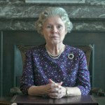 Imelda Staunton Brytyjska królowa czy różowa ropucha? Widzowie i tak ją kochają!