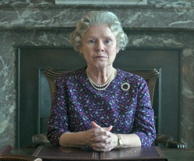 Brytyjska królowa czy różowa ropucha? Widzowie i tak ją kochają! 