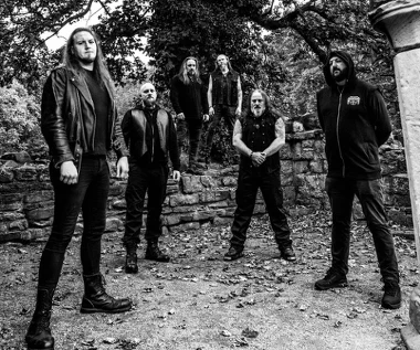 Brytyjska legenda symfonicznego black metalu powraca z nową płytą. "Jesteśmy oszołomieni waszym wsparciem"