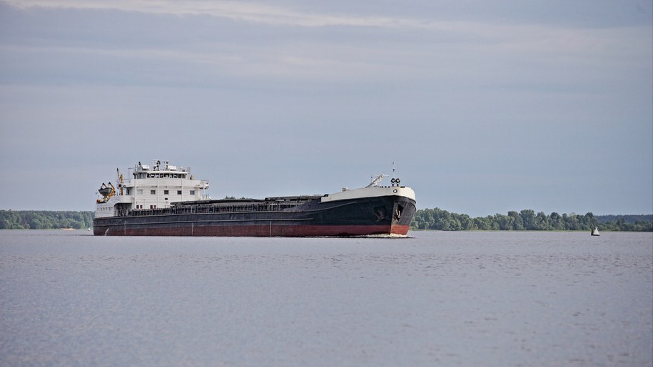 Brytyjska marynarka wojenna zmusiła rosyjski statek do opuszczenia wód w pobliżu podwodnych kabli /Shutterstock