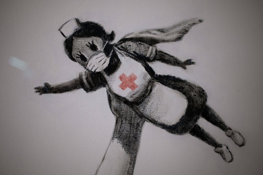 Brytyjska pielęgniarka walcząca z koronawirusem /Photoshot    /PAP/Photoshot