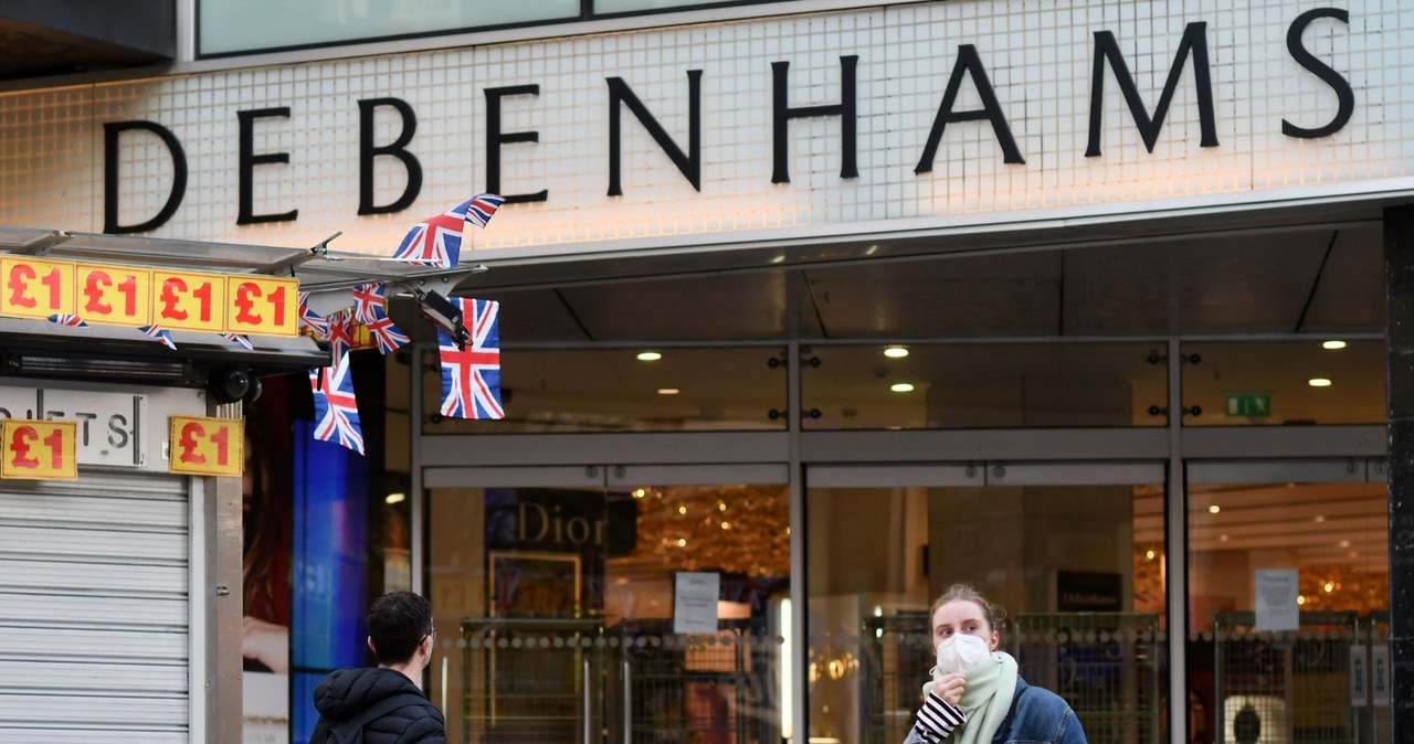 Brytyjska sieć domów towarowych Debenhams zostanie zlikwidowana /JUSTIN TALLIS /AFP