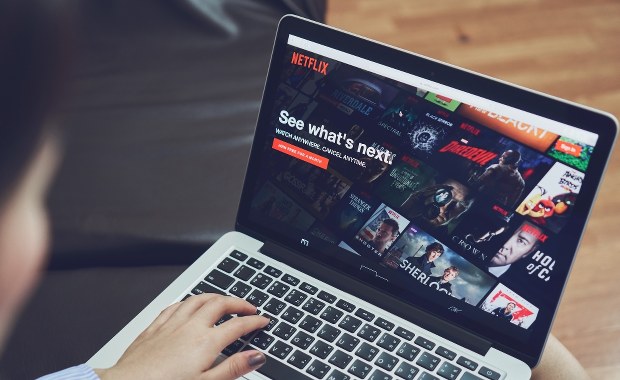 Brytyjski dziennikarz: Wszyscy wiedzą, kto molestował gwiazdę „Reniferka”