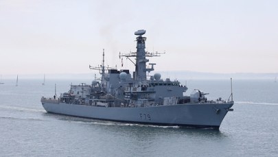 Brytyjski okręt śledzi rosyjską fregatę na wodach międzynarodowych