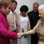 Brytyjskie gwiazdy żegnają królową. Kondolencje składają Mick Jagger, Victoria Beckham i... Miś Paddington