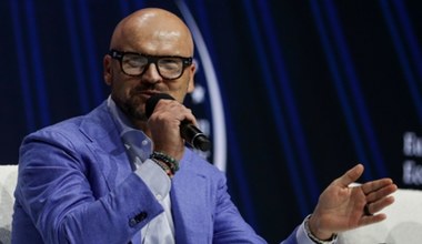 Brzoska pokazał "podatkową listę wstydu". Zadał politykom dwa pytania