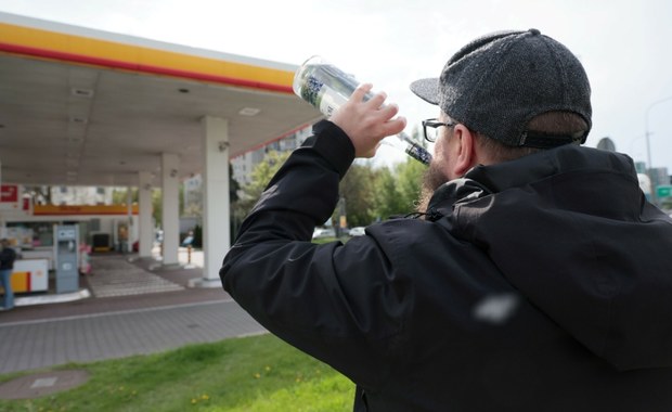 Brzózka: Należy wyeliminować alkohol ze stacji paliw