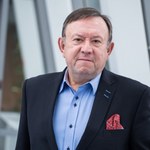 Buczkowski regularnie płacił na ZUS. Na emeryturze nadal pracuje