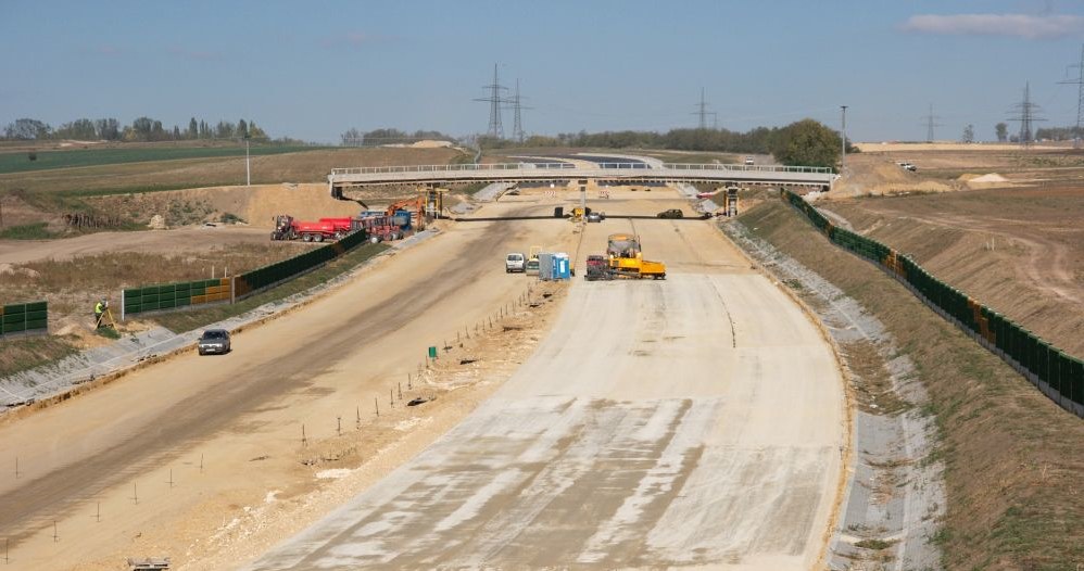 Budowa autostrad w Polsce niestety kuleje... /Informacja prasowa