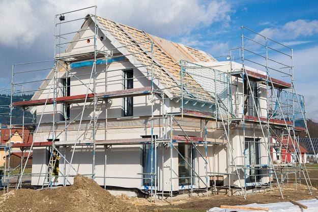 Budowa domu w 2015 roku coraz droższa /&copy;123RF/PICSEL