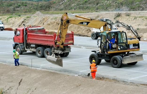 Budowa dróg to skomplikowana sprawa / Fot: Tomasz Gawalkiewicz /Reporter