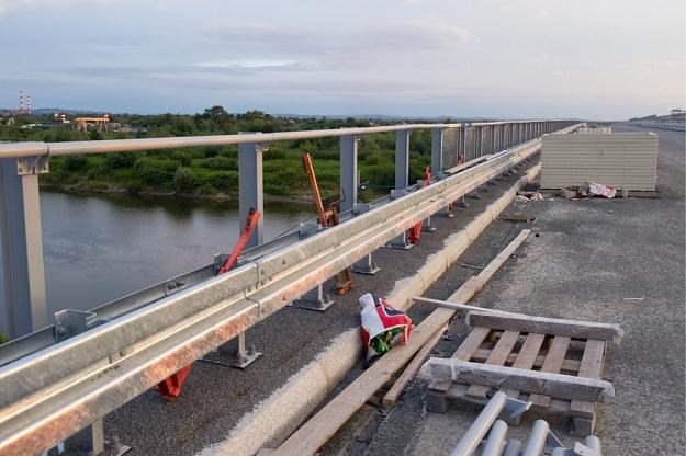 Budowa mostu na Dunajcu na A4 koło Tarnowa / Fot: Tadeusz Koniarz /Reporter