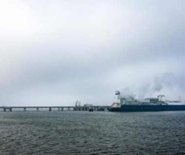 Budowa pływającego terminala LNG. Ruszyły badania w Zatoce Gdańskiej
