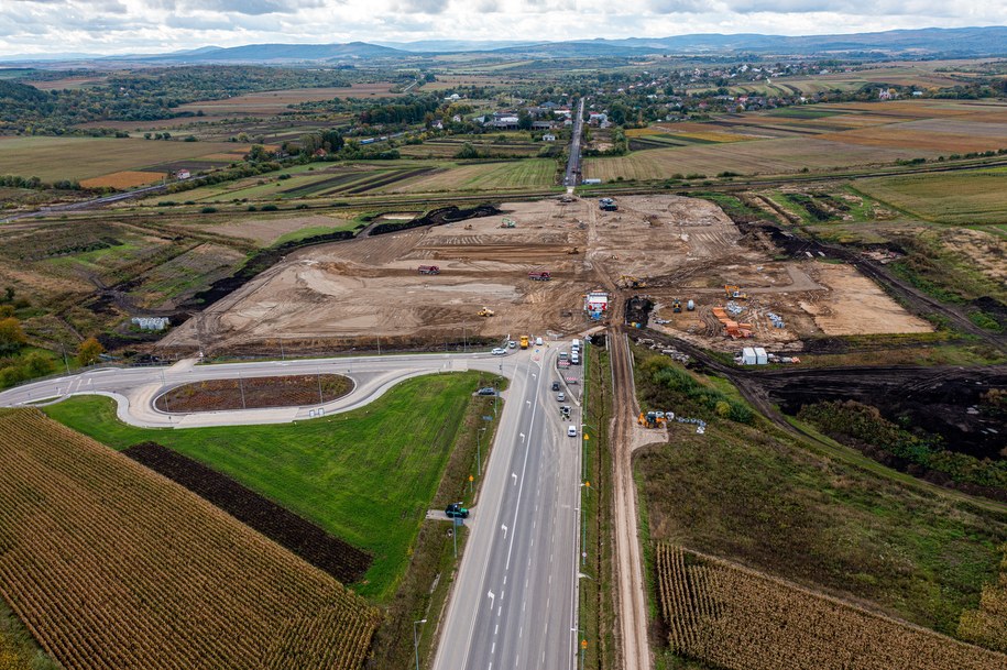 Budowa polsko-ukraińskiego przejścia granicznego w Malhowicach koło Przemyśla /Darek Delmanowicz /PAP