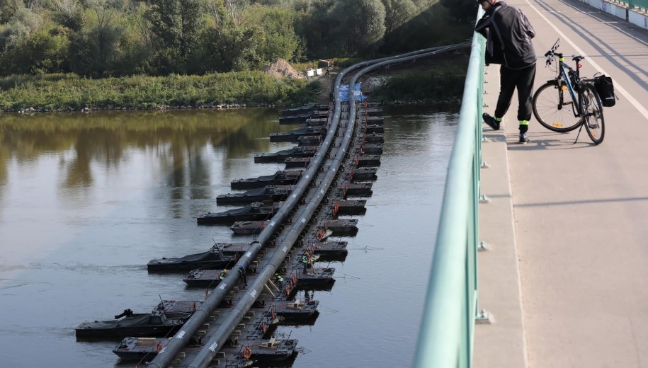 Budowa rurociągu do Czajki / 	Tomasz Gzell    /PAP