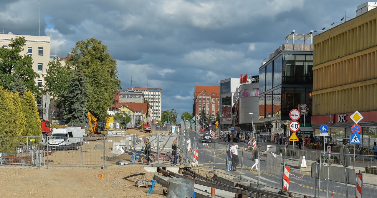 Budowa  torów tramwajowych w Olsztynie /Reporter