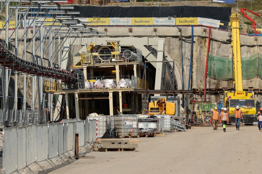 Budowa tunelu w Męcinie /Grzegorz Momot /PAP