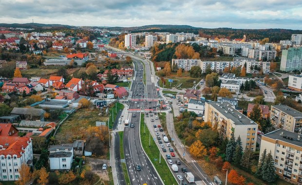 Budowa węzła Karwiny. Gdynia straciła miliony  