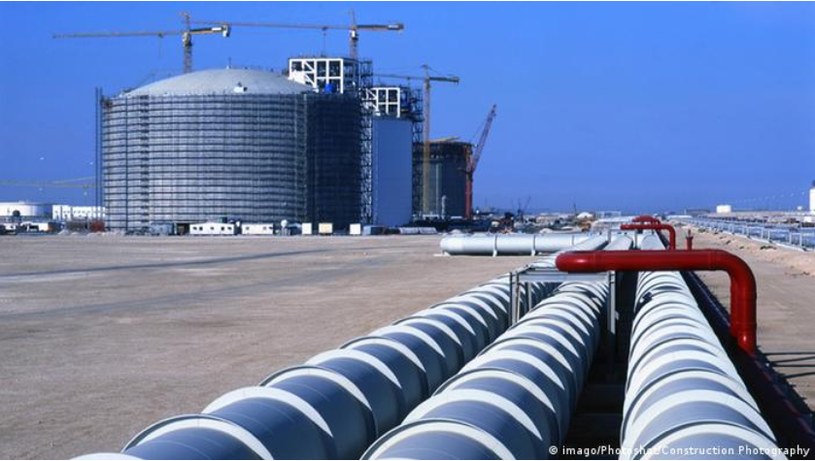 Budowa zbiorników skroplonego gazu ziemnego (LNG) w Ras Laffan w Katarze /Deutsche Welle