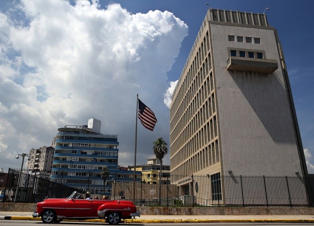 Budynek amerykańskiej ambasady w Hawanie /	Alejandro Ernesto /PAP/EPA