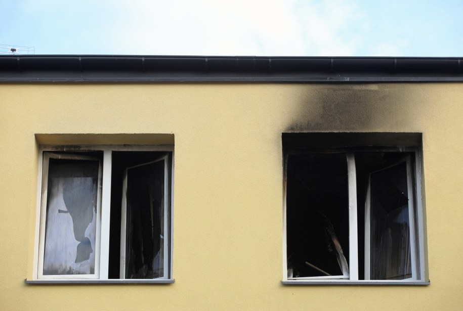 Budynek, gdzie doszło do pożaru /Stanisław Rozpędzik /PAP