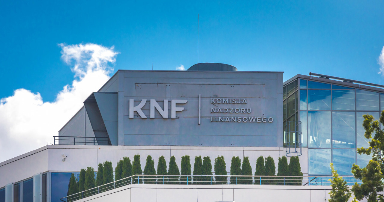 Budynek KNF /Arkadiusz Ziółek /East News