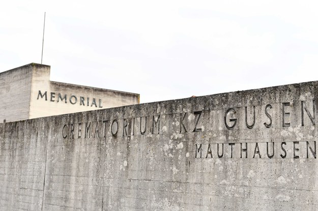 Budynek krematorium na terenie obozu koncentracyjnego Mauthausen-Gusen /Piotr Polak /PAP