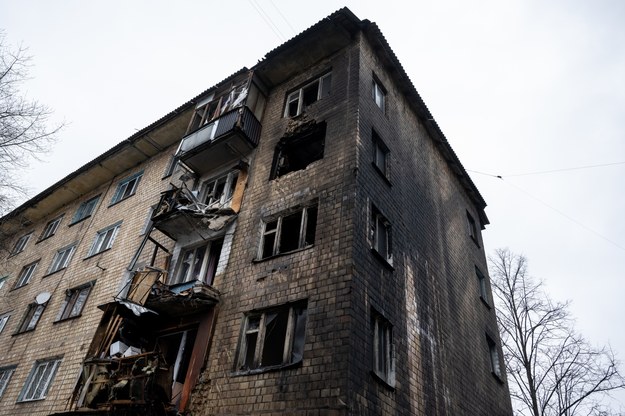 Budynek mieszkalny zniszczony w czasie dzisiejszego ataku na Kijów /Viacheslav Ratynskyi /PAP
