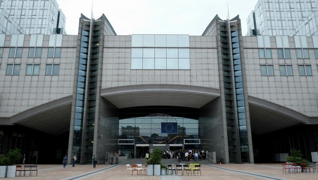 Budynek Parlamentu Europejskiego w Brukseli /Darek Delmanowicz /PAP