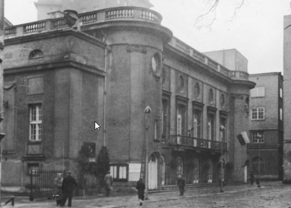 Budynek Teatru Polskiego w Warszawie. Zdjęcie z czasów dwudziestolecia międzywojennego /Z archiwum Narodowego Archiwum Cyfrowego