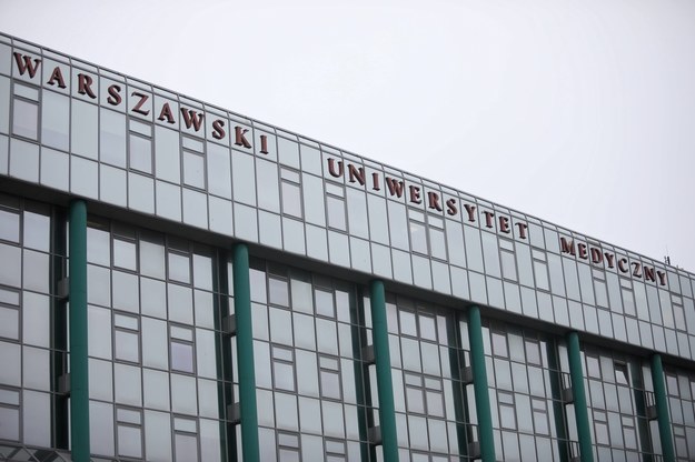 Budynek Warszawskiego Uniwersytetu Medycznego / 	Leszek Szymański    /PAP