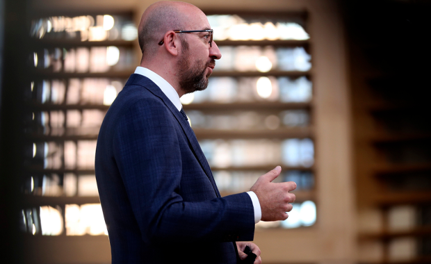 Budżetowe negocjacje w Brukseli: Jest nowa propozycja Michela. Wypłata pieniędzy nadal powiązana z praworządnością