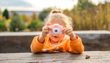 Budżetowy Instax w ofercie Biedronki! Idealny prezent na Dzień Dziecka! 