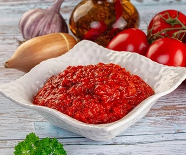 Bułgarski przysmak i nie jest to ajvar. Jest tak dobry, że warto zrobić więcej na zimę 