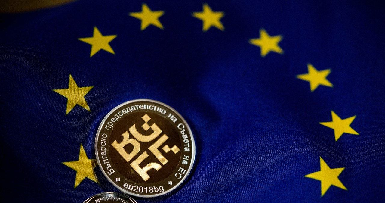 Bułgarski rząd przyjął plan wprowadzenia euro od 1 stycznia 2024 r. /AFP