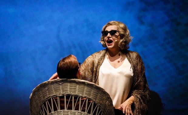 "Bulwar Zachodzącego Słońca". Słynny musical w Operze Nova