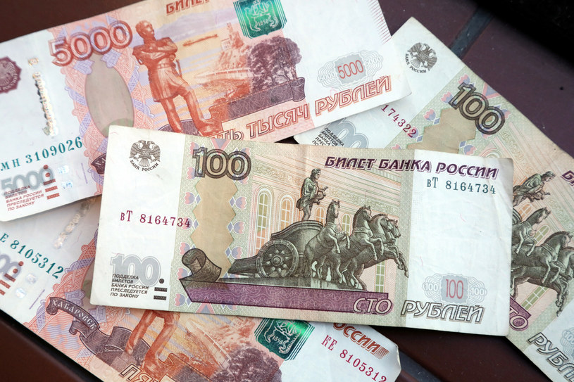 Bunt Jewgienija Prigożyna i wagnerowców już spowodował pierwsze wahania kursu rosyjskiego rubla /Wojciech Olkuśnik /East News