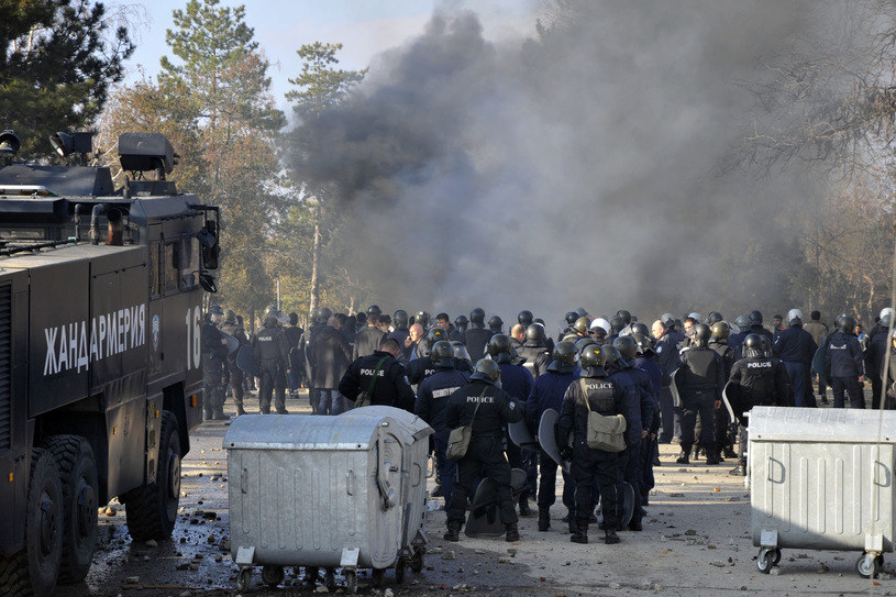 Bunt w ośrodku dla uchodźców w Charmanli /AFP