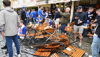 Burdy kibiców w centrum Wrocławia. "Policja będzie bezwzględna" NAGRANIA